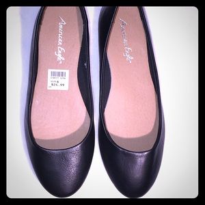Size 6 black flats NWT